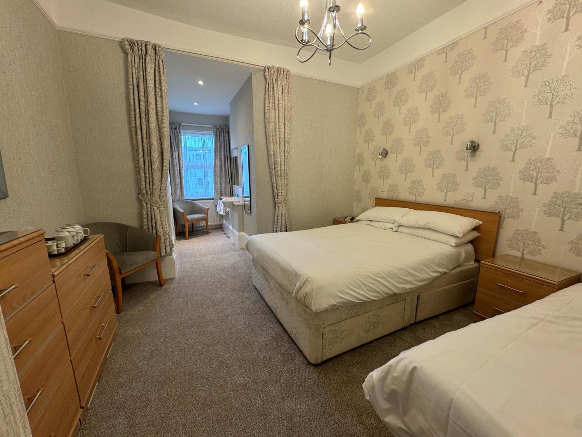 Haddon Hall Hotel Eastbourne Ruang foto