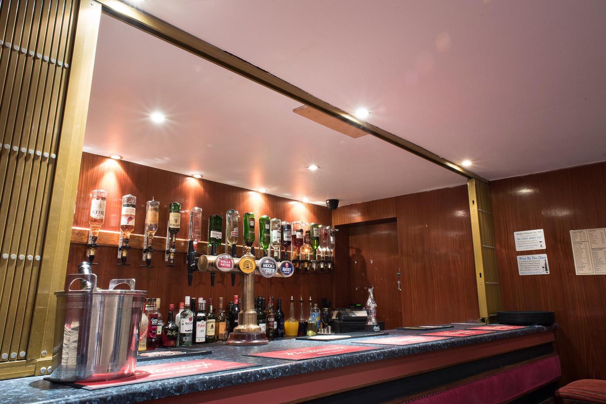 Haddon Hall Hotel Eastbourne Bagian luar foto